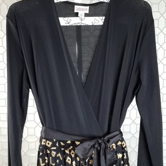 Lularoe Deanne Dress Medium - Picture 5 of 8